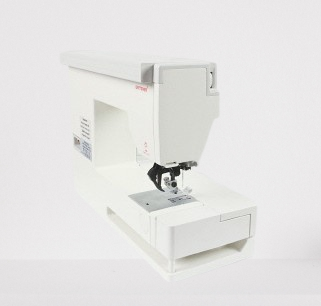 Masina de cusut Gritzner Tipmatic 1035 cu sistem DFT [15]