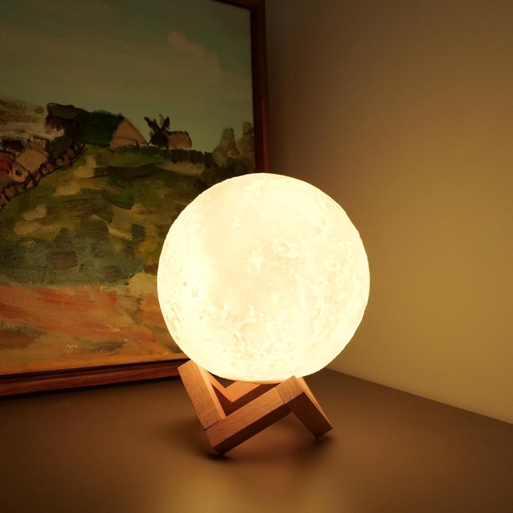 Lampa de veghe LED, luna 3D, multicolor, stand plastic, alimentare cu baterii, portabila, decorativa, diametru 8 cm [2]