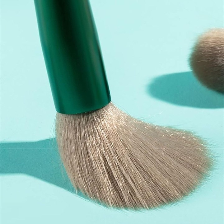 Set 13 pensule pentru machiaj, sintetice, maner plastic, soft, portabil, husa inclusa, verde [9]