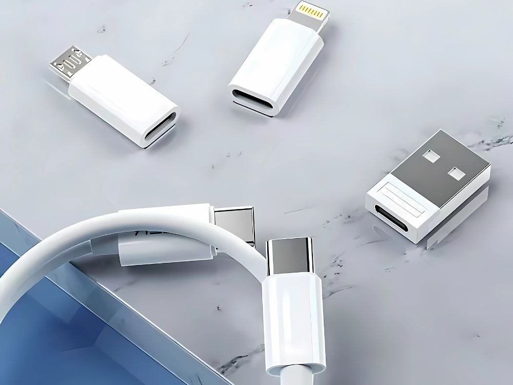Set cabluri de date multifunctionale, adaptoare USB-C/Tip Lightning/USB-A/Micro-USB, portabil, alb [4]