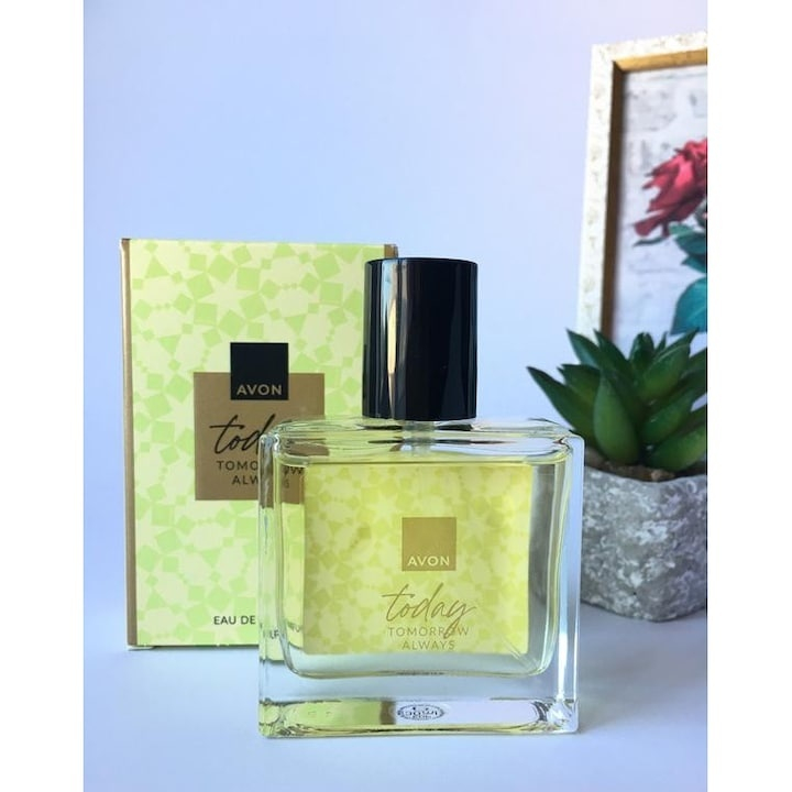 Cutie cadou Love Forever cu 12 trandafiri de sapun si apa de toaleta Avon Today Tomorrow Always pentru femei 30 ml [8]