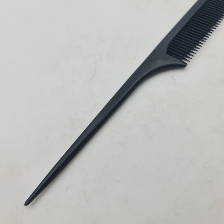 Pieptan clasic, pentru coafat si pieptanat, dinti desi si medii, pentru orice tip de par, 21 cm, plastic, negru [6]