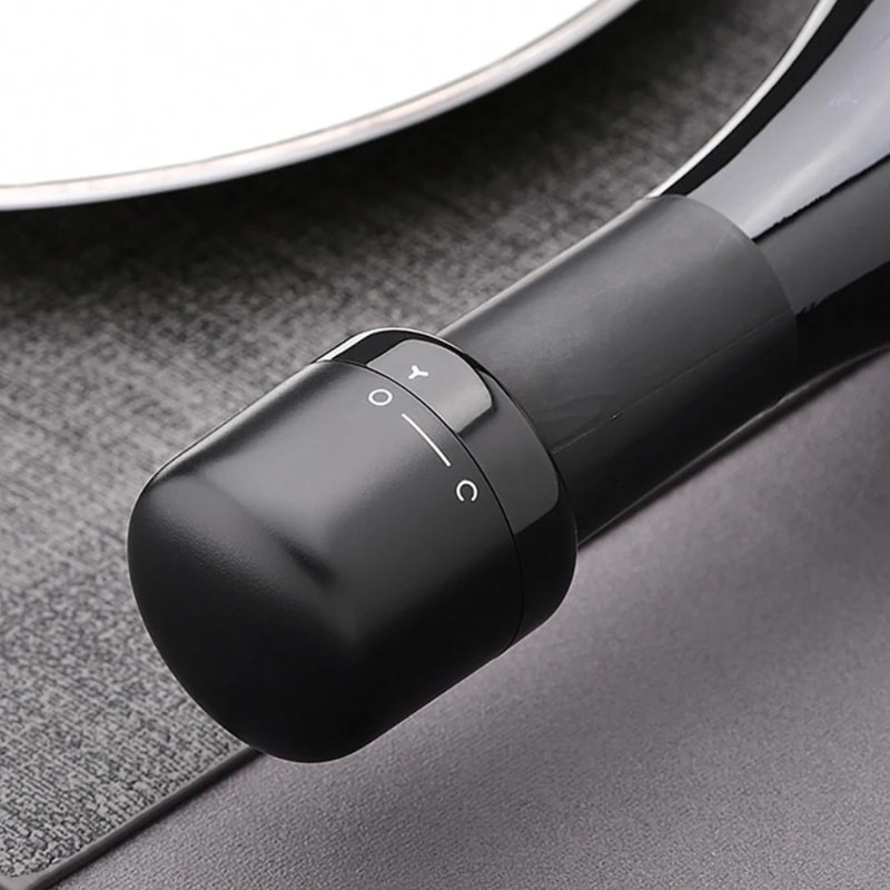 Dop pentru etansare sticla de vin, design rotativ, sistem blocare, silicon, 3.8 x 3.8 cm, reutilizabil, negru [5]