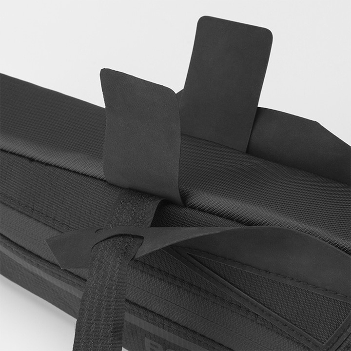 Geanta pentru bicicleta, impermeabila, 30 x 10.5 x 4.5 cm, negru [4]