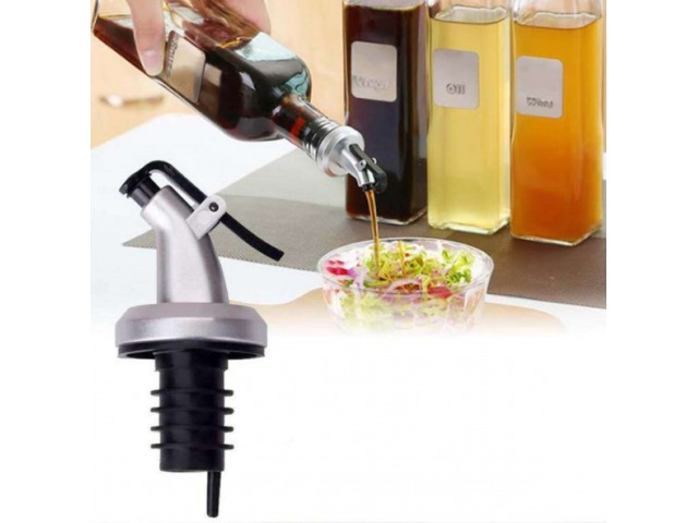 Dop cu picurator pentru sticle de alcool, otet, ulei, 8.5 x 3 cm, plastic/cauciuc, negru/argintiu [10]