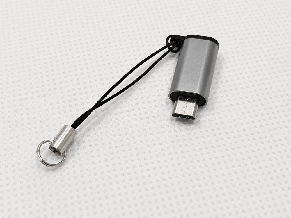 Adaptor gri Lightning la USB-C, convertor compact cu carcasa metalica, snur si inel tip breloc, pentru conectarea dispozitivelor si accesoriilor compatibile [3]