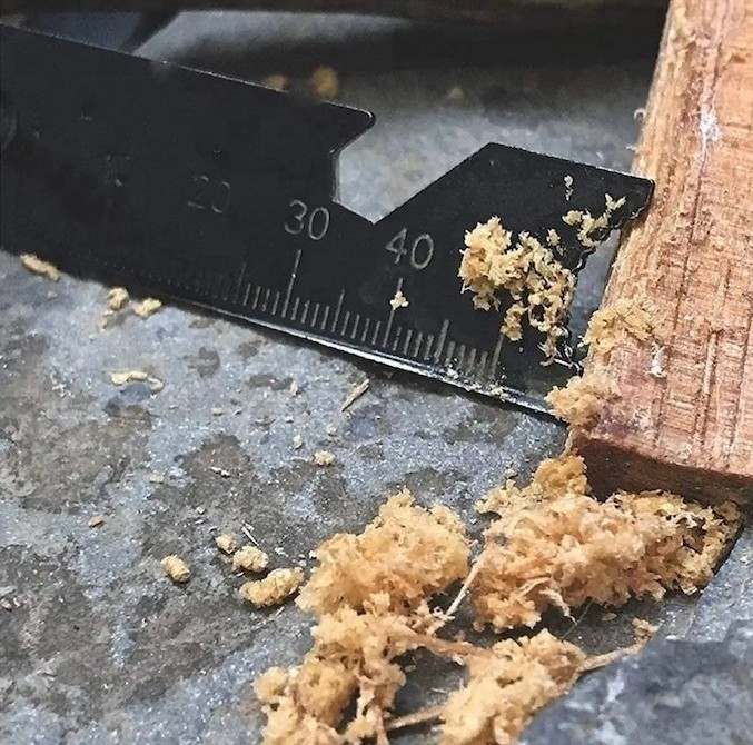 Amnar aprindere foc camping si supravietuire, tija feroceriu 10.8 cm, striker multifunctional cu rigla, rezistent la apa [5]