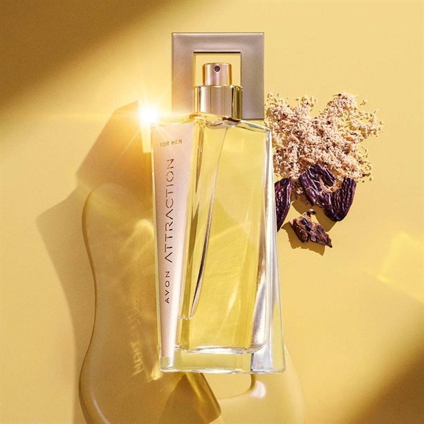 Apa de parfum Avon Attraction pentru femei, 50 ml – floral-lemnoasa cu note de mure, orhidee, mosc si ambra, parfum senzual si elegant [3]