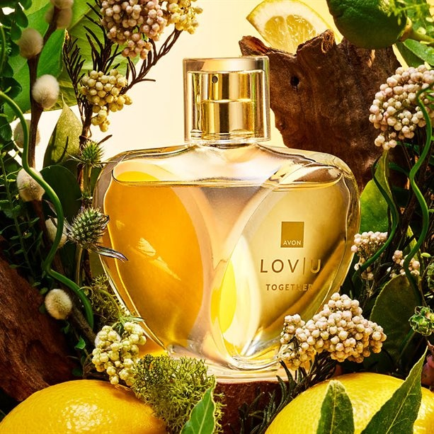Apă de parfum Avon Lov|U Together 50 ml – floral-fructată pentru femei, cu note de mandarină, iasomie și mosc, un parfum tineresc și optimist, perfect pentru zi cu zi [4]