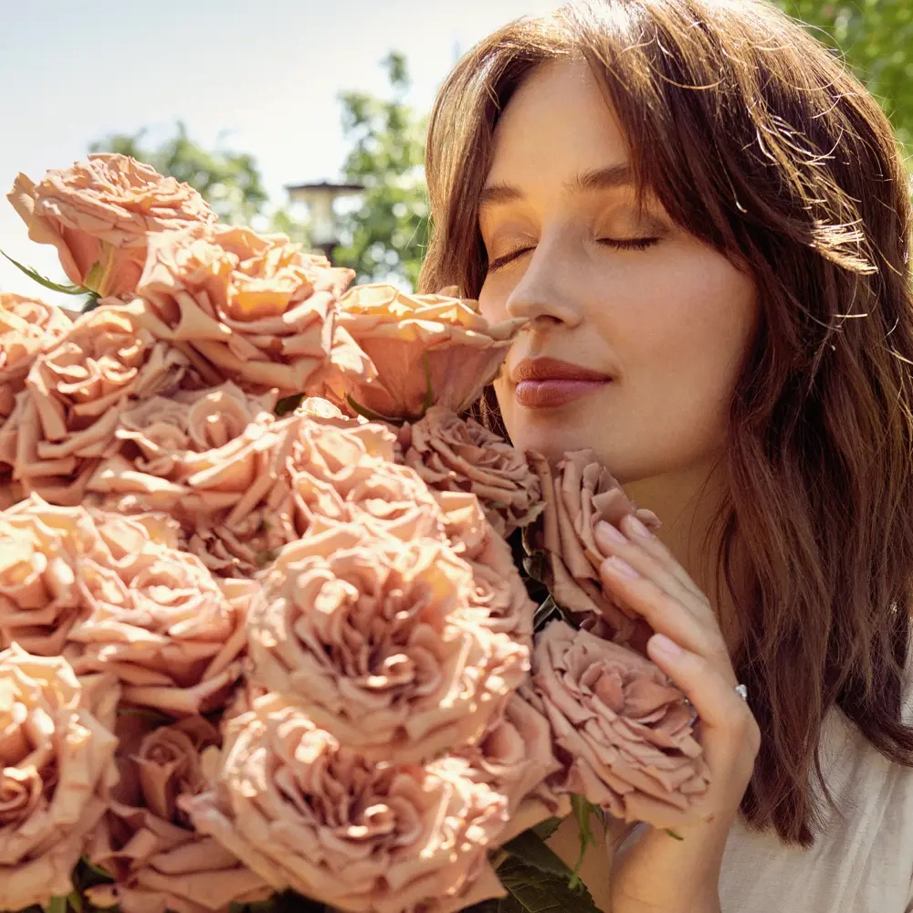 Apă de parfum Oriflame Volare Tender 50 ml – gesturi calde de iubire, feminitate şi rafinament [9]