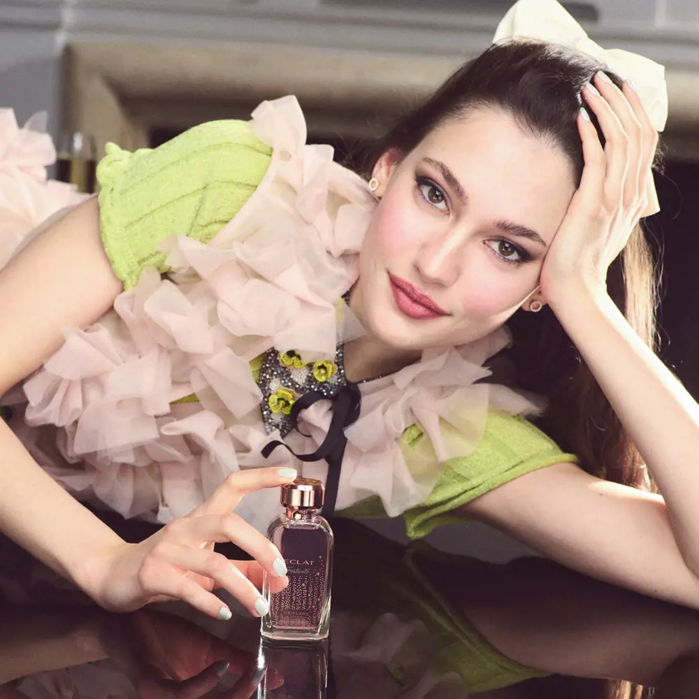 Apă de toaletă Oriflame Eclat Festivité 50 ml – rafinamentul unei seri pariziene, într-o explozie de feminitate și bucurie efervescentă [5]