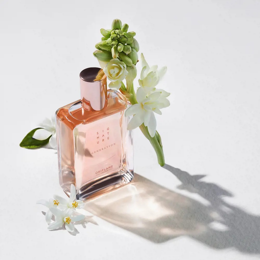 Apă de toaletă Oriflame Signature Generation For Her 50 ml – celebrarea feminităţii, eleganţă pentru generaţia ce urmează [4]