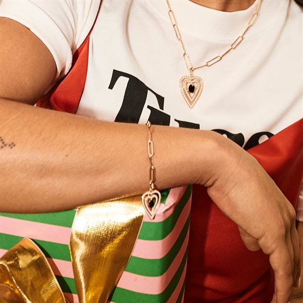 Brățară Avon Pia Heart – rafinament modern și strălucire cu suflet [3]