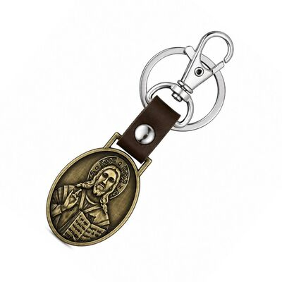 Breloc bronz antichizat 9, 1 cm cu Iisus Hristos pe o fata si Maica Domnului cu Iisus Hristos pe cealalta, pandantiv 2, 7 x 2, 7 cm, carabina 3, 6 cm, inel 3 cm [6]