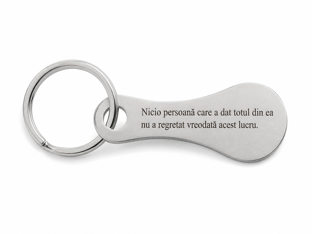 Breloc metalic gravat "Nicio persoana care a dat totul din ea nu a regretat vreodata acest lucru", argintiu, accesoriu pentru chei, geanta, rucsac si portofel, cadou motivational [4]