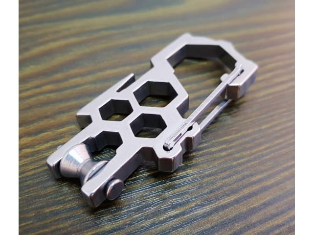 Breloc multifunctional, tip carabina, otel inoxidabil, 9 x 3.8 x 0.6 cm, argintiu [5]