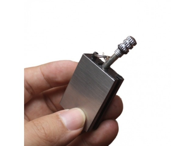 Chibrit cremene 2in1, rezervor de combustibil reincarcabil, tip breloc, 5x3 cm, argintiu [8]