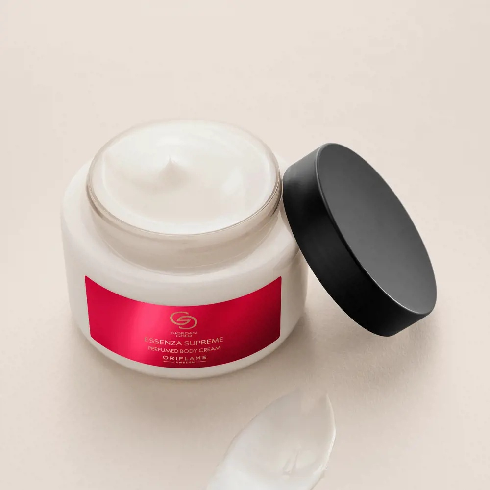 Crema de corp parfumata Oriflame Giordani Gold Essenza Supreme 250 ml cu infuzie florala alba si note ambrate, hidratare luxoasa [3]