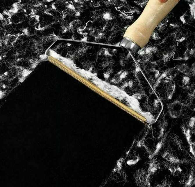 Dispozitiv manual pentru indepartarea scamelor de pe haine si tapiterii, lama metalica, maner ergonomic, 16.5 cm [5]