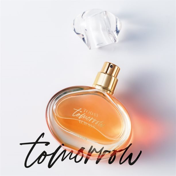Set complet pentru Ea TTA Tomorrow (apa de parfum, lotiune de corp), insotit de insigna Dactylion cu mesaj motivational, cadou un trandafir rosu suflat la baza cu aur [6]
