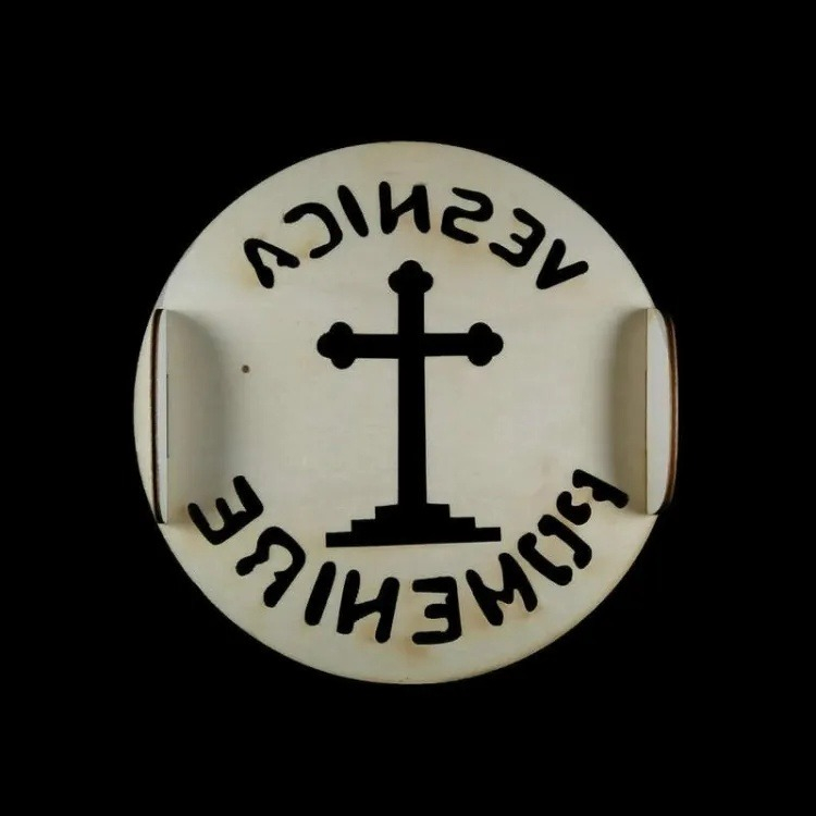 Forma rotunda pentru coliva, din lemn, cu cruce, diametru 18 cm [3]