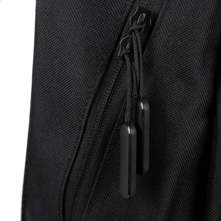 Ghiozdan rucsac scolar 30L, negru, cu breloc , dimensiuni 50x28x19cm [4]