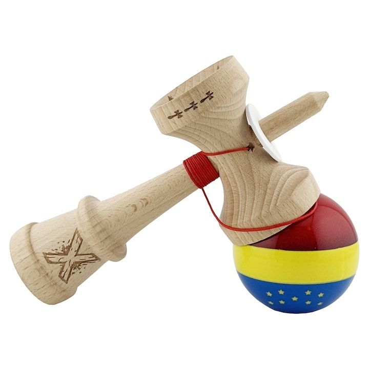 Kendama profesionala din lemn, editie Tricolor si UE, Super Sticky, cupe mari King Size V3, rulment metalic, gaura in baza, 18 cm, multicolor [3]