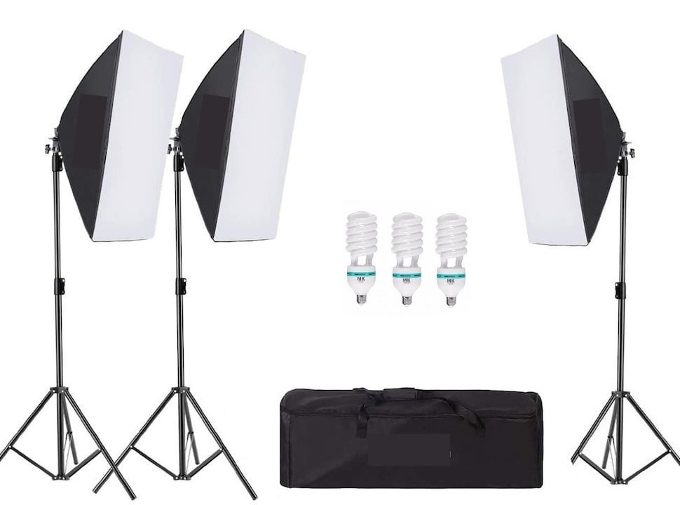 Kit de 3 softboxuri, 3 trepiezi reglabili 200 cm, 3 becuri 85W, geanta de transport inclusa