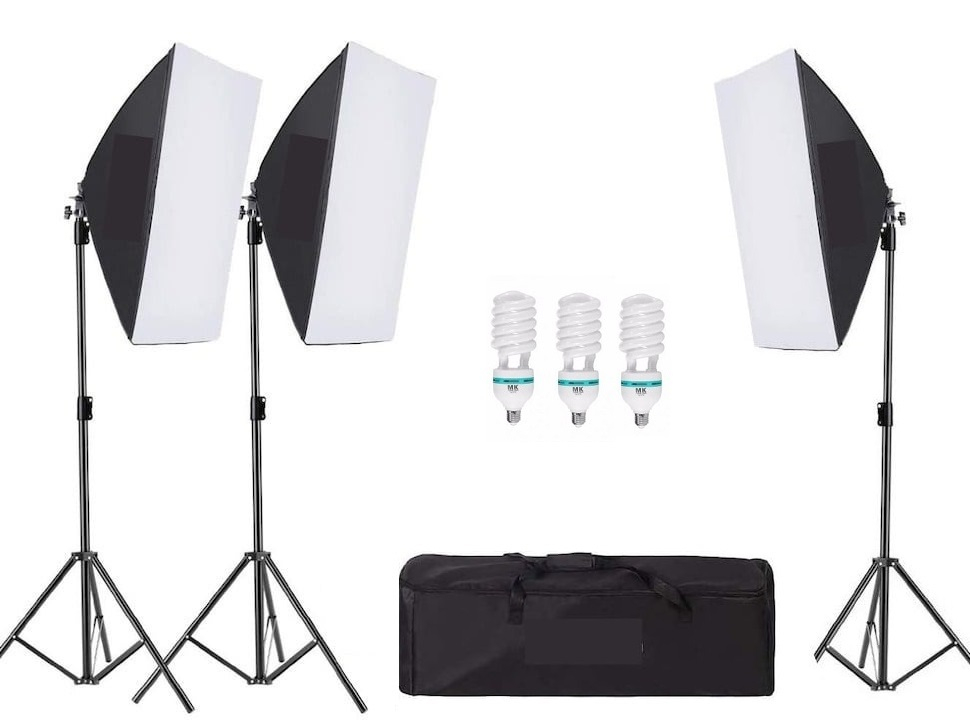 Kit de 3 softboxuri, 3 trepiezi reglabili 200 cm, 3 becuri 150W, geanta de transport inclusa