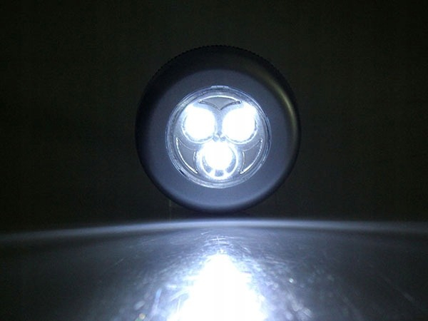 Lampa universala autoadeziva cu 3 LED-uri, utilizare baterii de tip AAA - Argintiu [3]