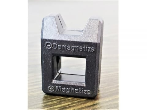 Magnetizor/demagnetizor pentru surubelnite - Rosu [2]