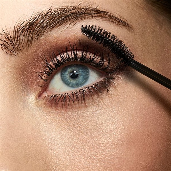 Mascara Avon Legendary Lengths, pentru alungirea si ingrosarea genelor, culoare negru – 10 ml, efect de extensie cu 50% si volum de 3 ori mai mare [10]