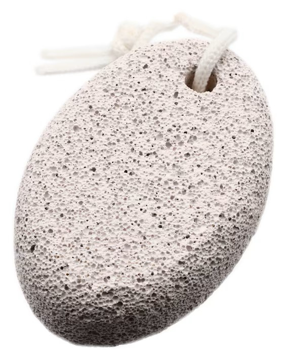 Piatra ponce ovala alba 9 x 6 cm pentru calcaie, cu snur de agatare [2]