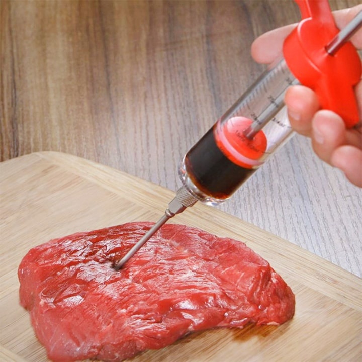 Seringa pentru carne, pentru sosuri si marinade, capacitate 50 ml, cu 3 ace incluse, recipient gradat, ideala pentru fripturi suculente si aromate, 23 cm, rosu [4]