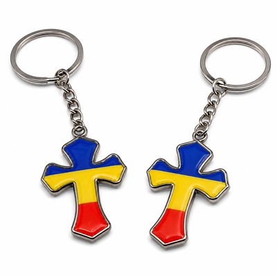 Set 2 brelocuri argintii 10,3 cm cu cruce tricolor 2,1 x 3,4 cm, accesorii port chei din otel inoxidabil Romania pentru femei si barbati, cadou crestin [1]