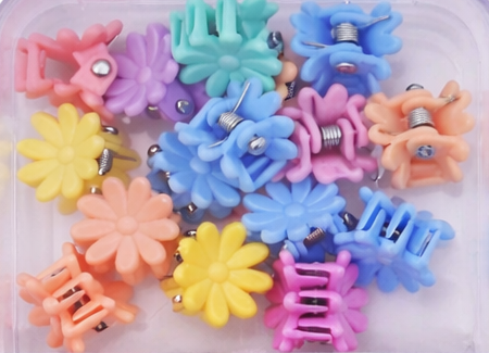 Set 2 cutii accesorii par cu elastic 2 cm, elastic spiralat, elastic subtire si 10 cleme flori multicolor [8]