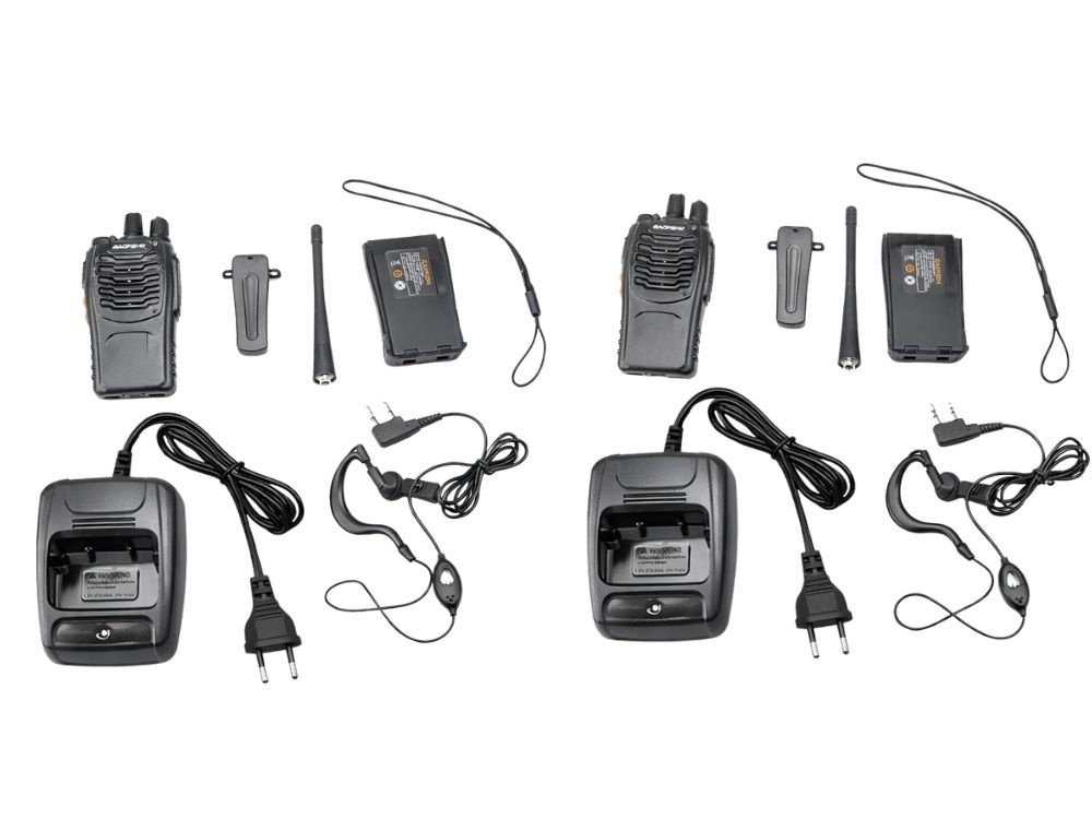 Set 2 statii radio portabile, 16 canale, raza de actiune pana la 8 km, frecventa 400-470 MHz, baterie 1500 mAh, casti si incarcatoare incluse, negru [3]