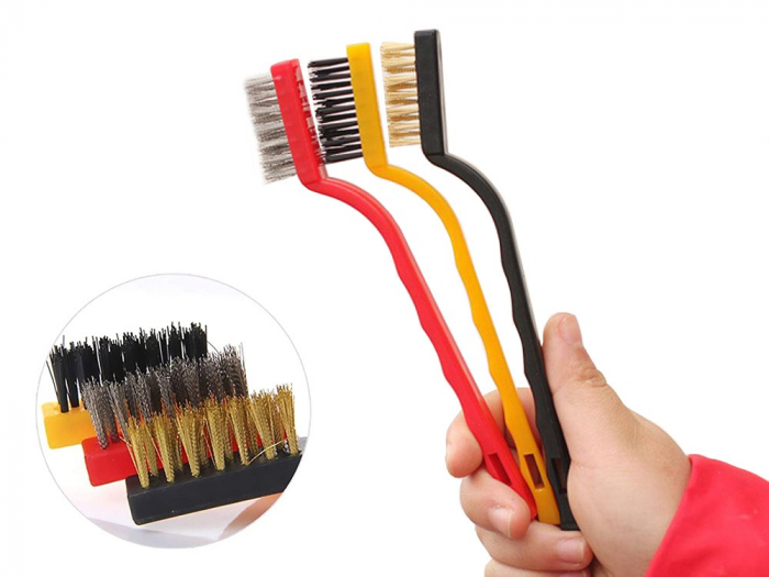 Set 3 mini perii de sarma pentru indepartarea murdariei si a ruginii din suprafete greu accesibile [10]