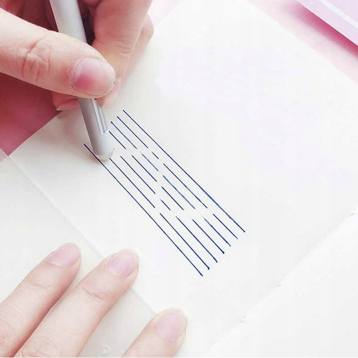 Set 8 pixuri cu cerneala albastra, functie de stergere, model cu animalute, grosime scriere 0.35 mm, multicolor, 14.5x1.5 cm, 8 rezerve incluse [12]