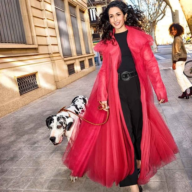 Set cadou parfumat pentru femei cu aroma floral-orientala, apa de parfum 50 ml si unt de corp 200 ml, ideal pentru cadou elegant [2]