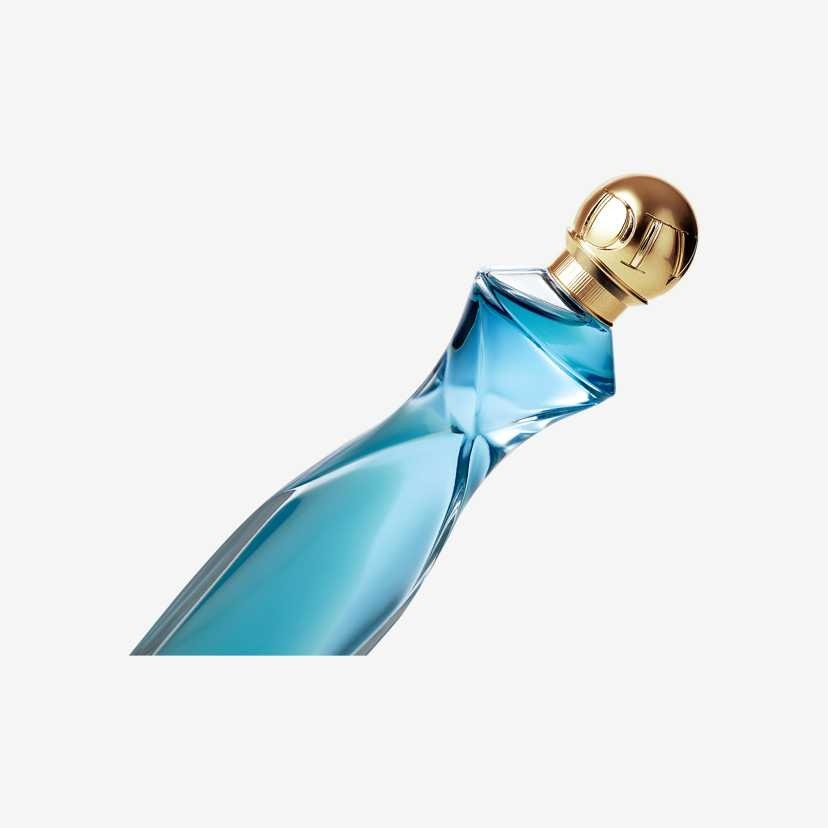 Set complet pentru Ea, parfum de femei Divine, insotit de insigna Dactylion cu mesaj motivational, cadou un trandafir rosu suflat la baza cu aur [4]