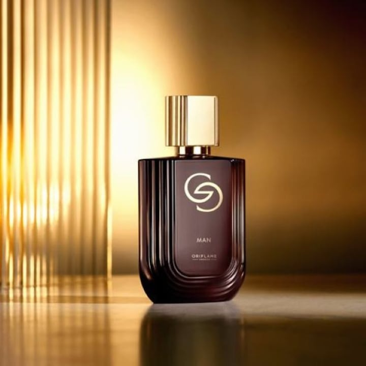 Set complet pentru El, Apa de parfum Giordani Gold Man, insotit de insigna Dactylion cu mesaj motivational [4]