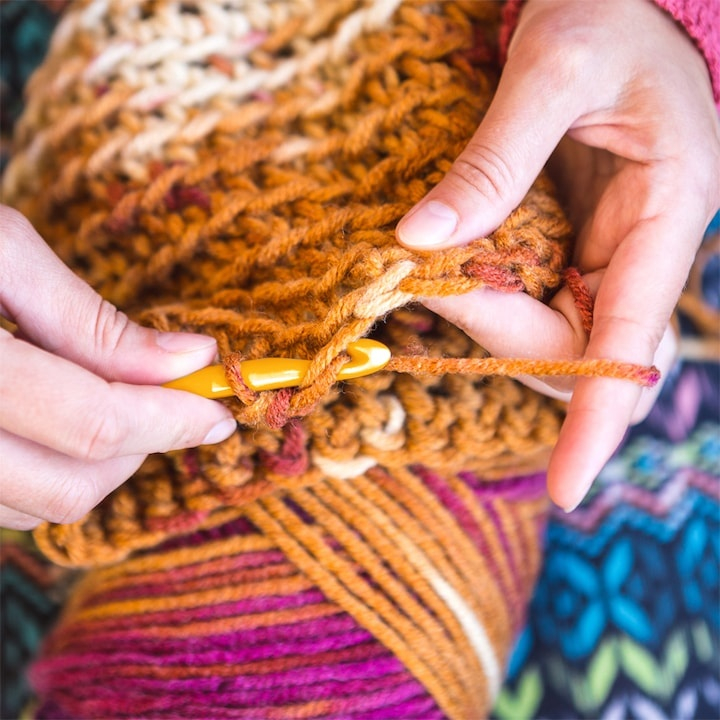 Set de crosetat 100 piese, ace din aluminiu si inox, accesorii complete, husa organizatoare inclusa, ideal pentru incepatori si avansati, multicolor [10]