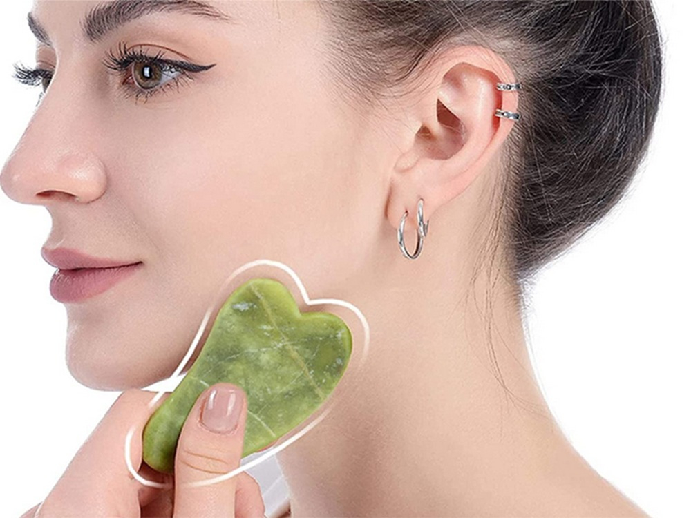 Set de masaj facial, 2 role jade si piatra Gua Sha din jade, capat fin si abraziv - Verde [5]