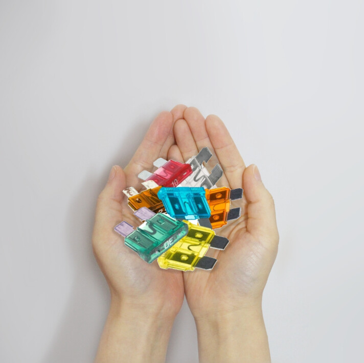 Set sigurante lamerale auto, 7 buc. Amperaje diferite [2]