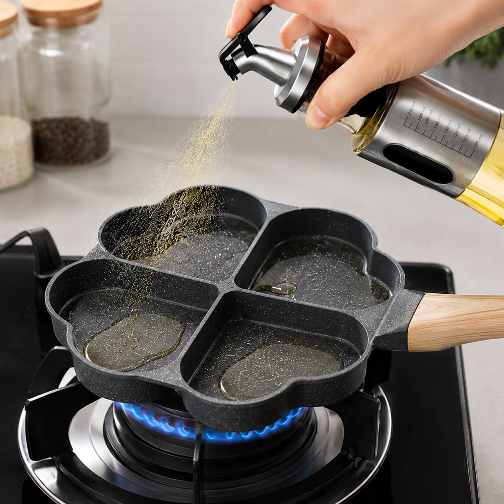 Set tigaie 4 compartimente inima + pulverizator ulei 200 ml, pentru oua, clatite si pancakes, maner aspect lemn [5]