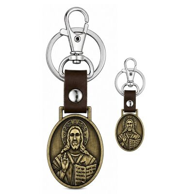 CASA & GRADINA - 2 brelocuri bronz antichizat 9,1 cm cu pandantiv Iisus Hristos pe fata si Maica Domnului cu Iisus Hristos pe verso 2,7 x 2,7 cm, medalion 2 fete, carabina 3,6 cm, inel 3 cm