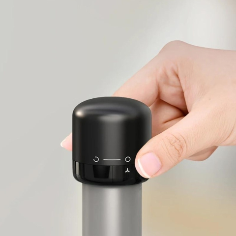 Dop pentru etansare sticla de vin, design rotativ, sistem blocare, silicon, 3.8 x 3.8 cm, reutilizabil, negru [6]