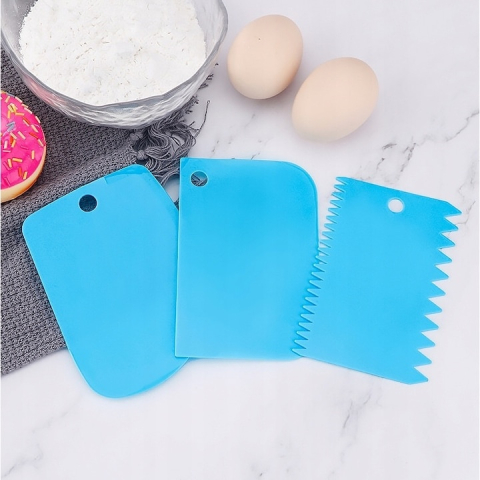 Set 3 spatule pentru decorat si ornat prajituri, torturi, plastic, 12 cm, albastru [13]