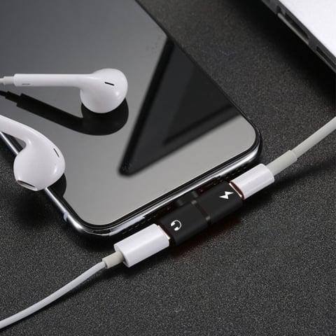 Adaptor Lightning cu 2 intrari pentru iPhone, incarcare + audio simultan, compatibil modele 7–X, compact si rezistent, negru [6]